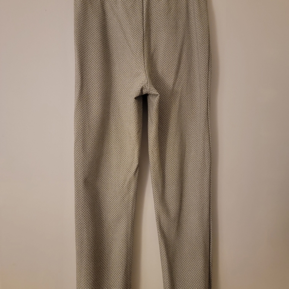 Jules & Leopold Capri Pants - Picture 2 of 5